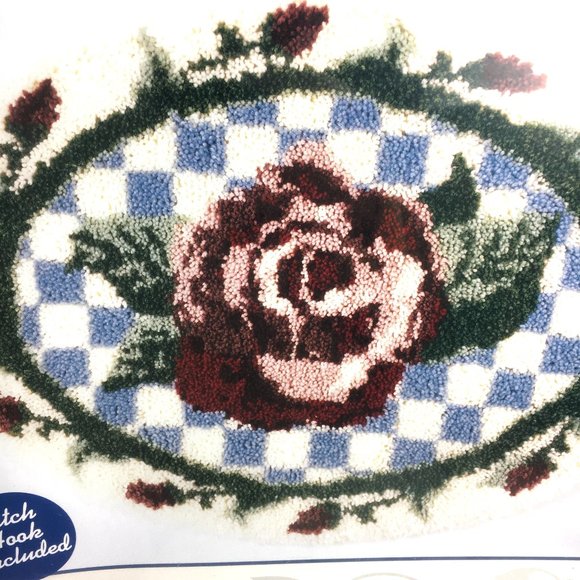 Bernat Cabbage Roses Latch Hook Rug Kit Vtg - Picture 11 of 14